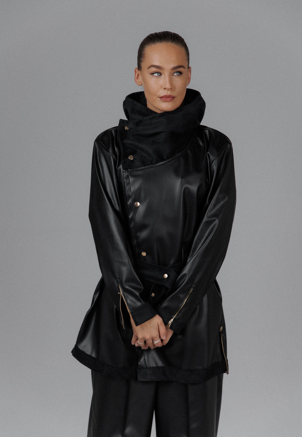 Eclipse Women's Hooded Leather Set