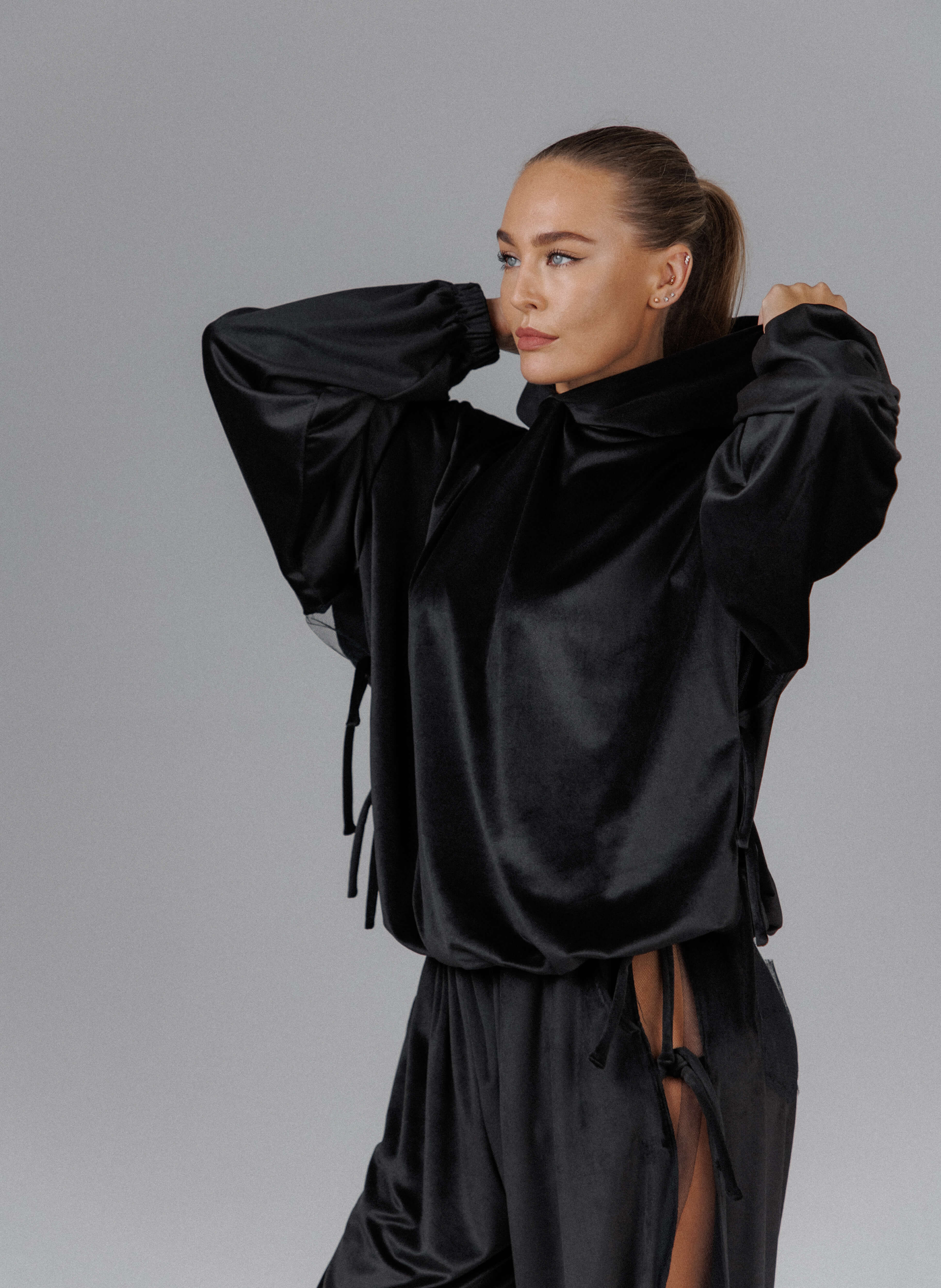 Eclipse Women's Cozy Velvet Set