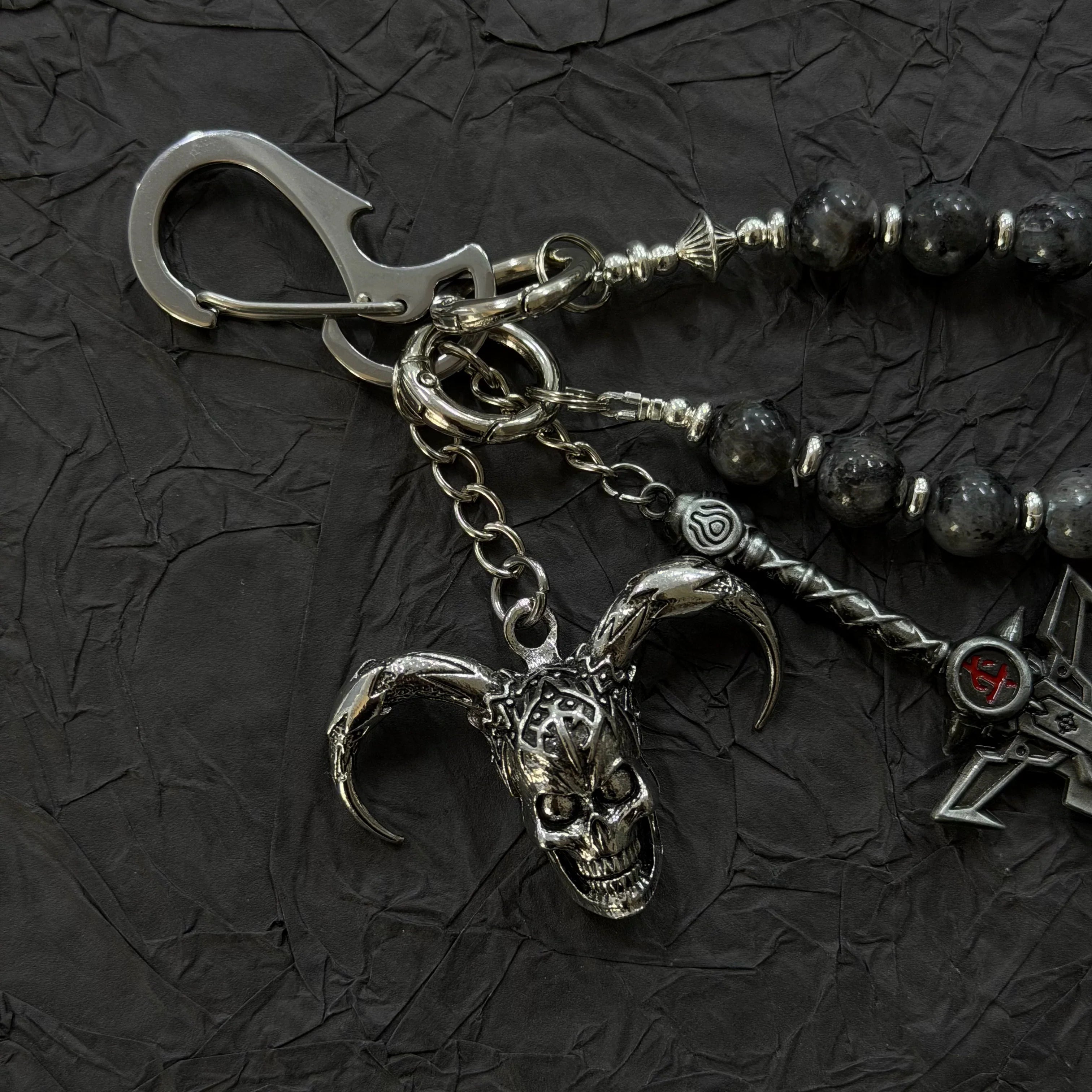 Warlock Skull Keychain
