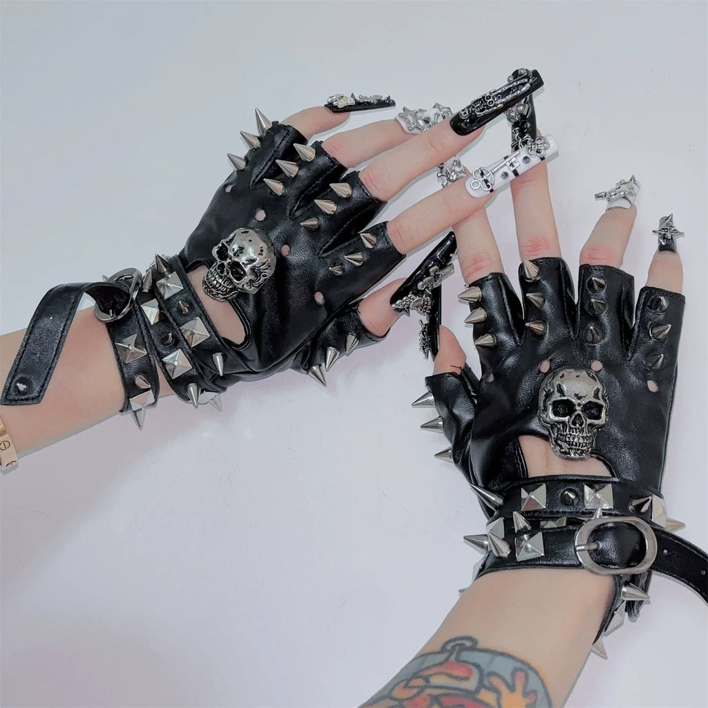 Rebel Skull Gloves