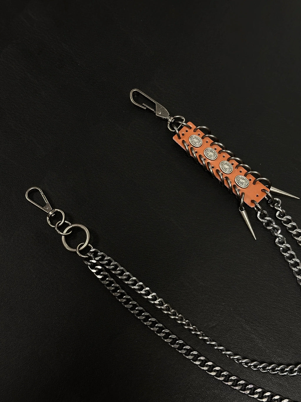 Vanguard Spike Wallet Chain