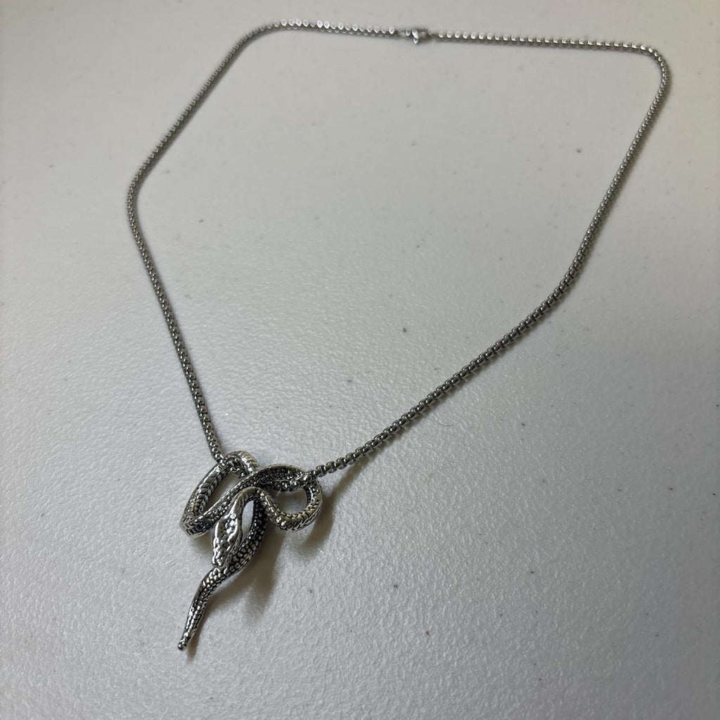 0710 - Silver Snake Serpent Necklace